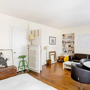 Bel Ile Saint Louis, Centre Homestay